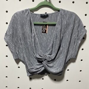 NWT KLD Crinkle Silver Twist Front Top Size L